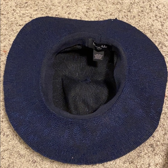 Summer hat - Picture 3 of 3